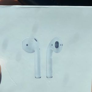 Apple AirPods second generation